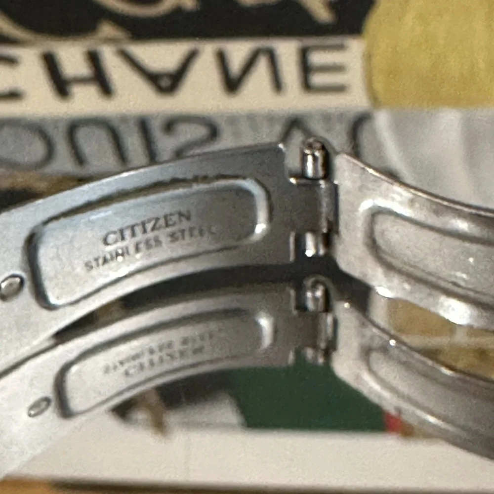 🔥 CITIZEN WATCH STAINLESS STEEL UNISEX NEW BATTERY SIZE 7.5”